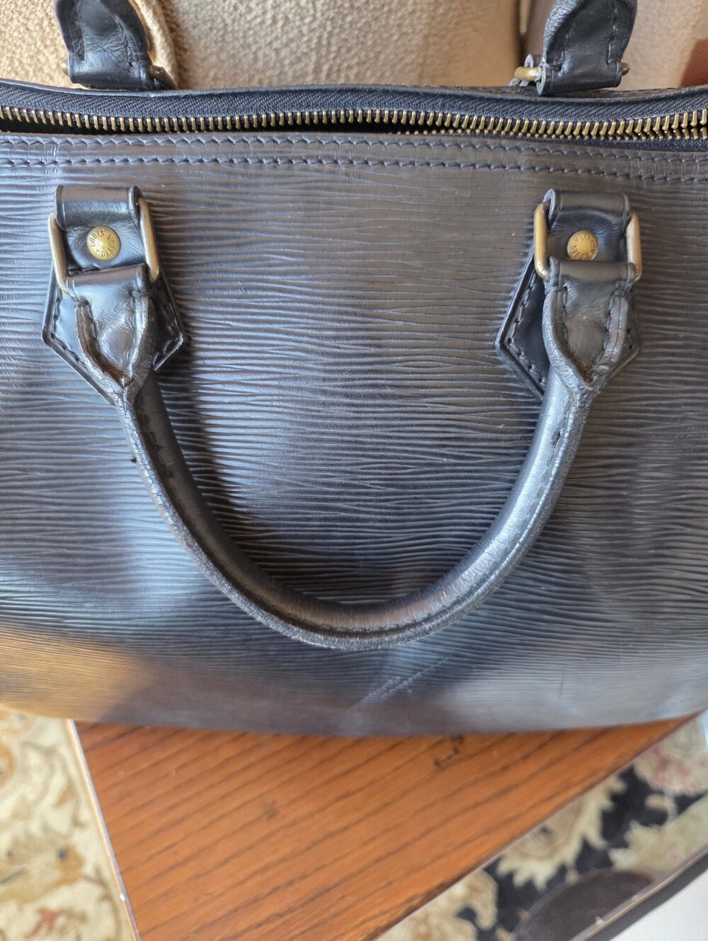 Louis Vuitton EPI in Black ~ Vintage LV Lovers Where You At? 9.5(W) 12.5 (L) - Picture 6 of 16